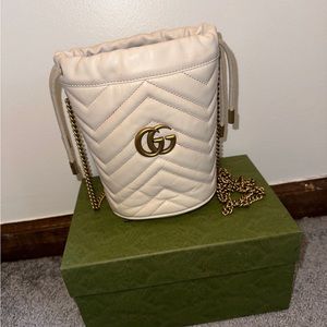 GG Marmont mini bucket bag